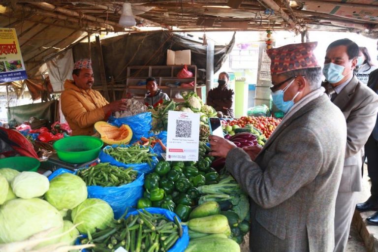 ग्लोबल आइएमई बैंकद्वारा नख्खु क्षेत्रमा क्यूआर मार्फत नगद रहित कारोबार प्रवद्र्धन कार्यक्रम आयोजना