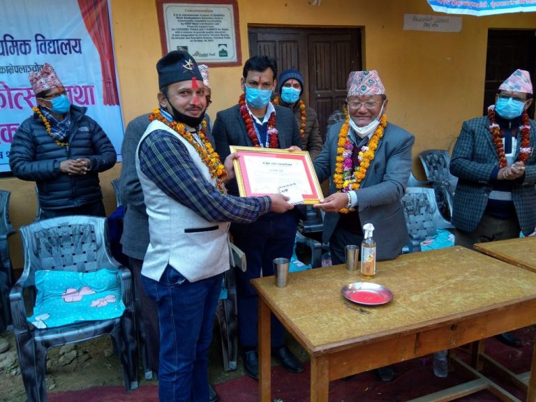 पत्रकार कालोटोपीसहित काभ्रेका दुई पत्रकार सम्मानित