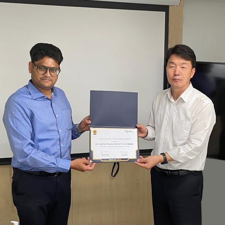 नेपाली एस्काभेटर बजारमा हुन्डाई बन्यो नम्बर : पायो सर्टिफिकेट अफ एप्रिसिएसन