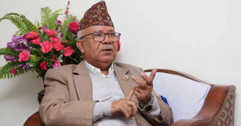 हाम्राे पार्टीविरुद्ध केपी ओलीले कुप्रचार गरिरहेका छन्ः माधव नेपाल