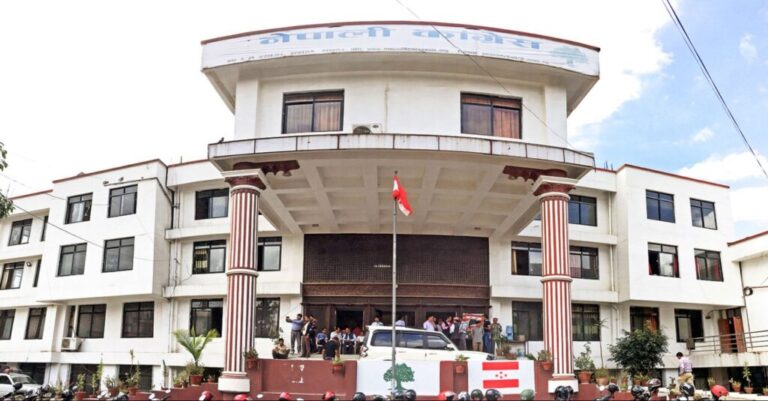 कांग्रेसका बागीले उम्मेदवारी फिर्ता नलिए स्वतः निष्कासित हुने