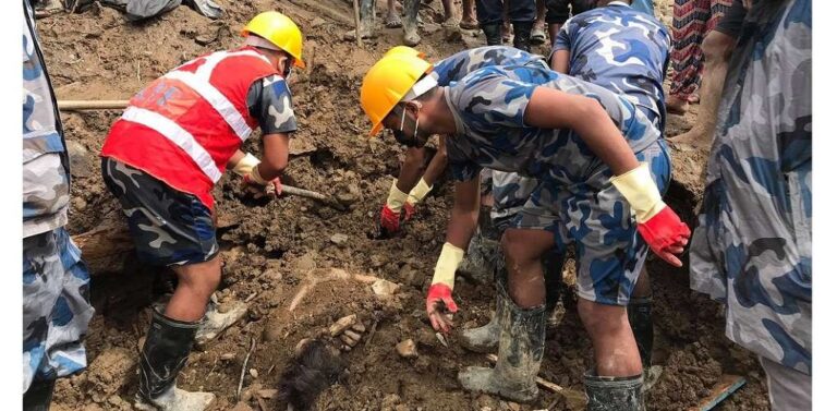 पर्वतमा पहिरो : पाँचको मृत्यु, तीन जना बेपत्ता