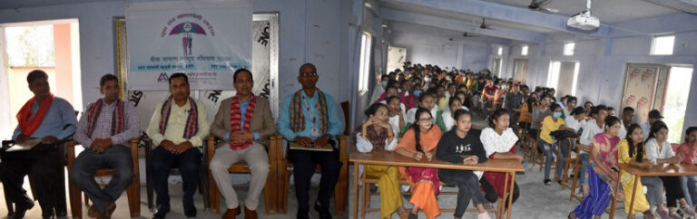 युवासँग महालक्ष्मी लाइफ’ कार्यक्रम बेलौरी र टिकापुरमा सम्पन्न