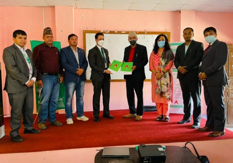 नबिल बैंकद्वारा धादिङको गजुरीमा दिगो बैंकिङ तथा वित्तीय साक्षरता कार्यक्रम सम्पन्न