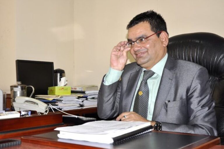 नेपाल बंगलादेश बैंकका सीइओ ढुंगानाले लिन्छन् वार्षिक डेढ कराेड तलब