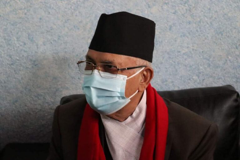 राजनीतिमा अबकाे लडाईं सत्य र असत्यबीच हुन्छ : ओली