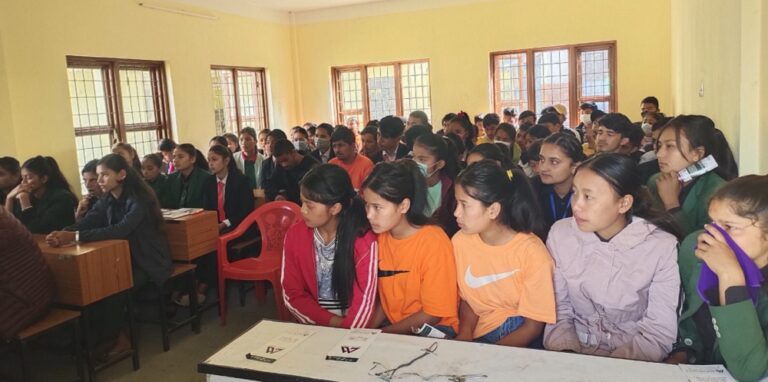 मालिका र बेलबारीमा ‘युवासँग महालक्ष्मी लाईफ’ कार्यक्रम सम्पन्न