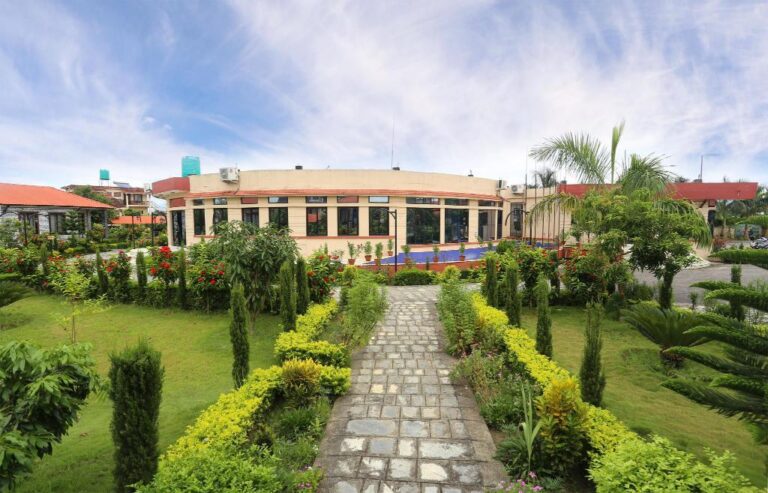 एमालेको १० औँ राष्ट्रिय महाधिवेशनः बन्दसत्र चितवनको ‘होटल सेभेन स्टार’मा हुने