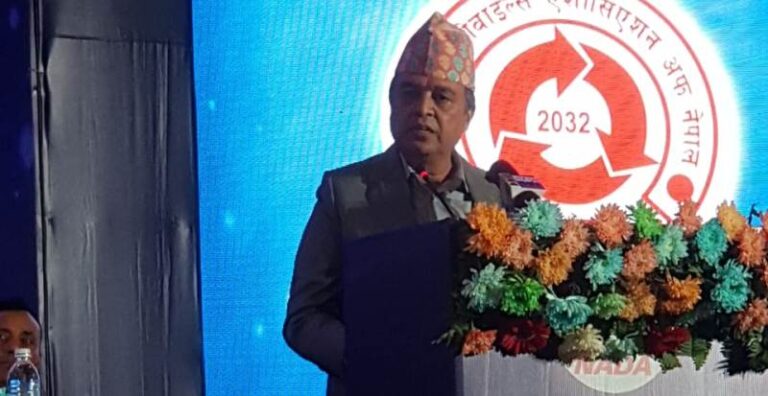मुलुकको द्रुत आर्थिक उन्नतिका लागि परम्परागत नीतिहरुलाई समयानुकूल बनाउनु पर्छ: चन्द्र ढकाल