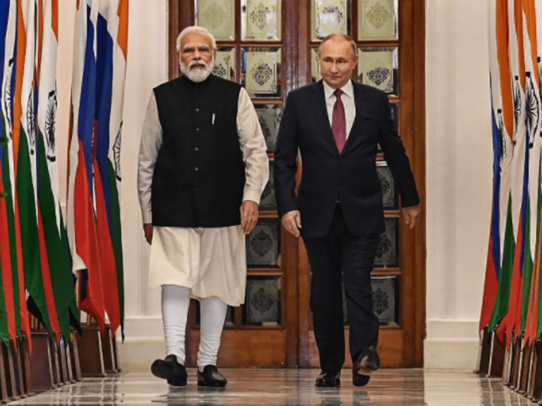 ६ घण्टाका लागि भारत आएका पुटिन मोदीलाई भेटेर फर्किए