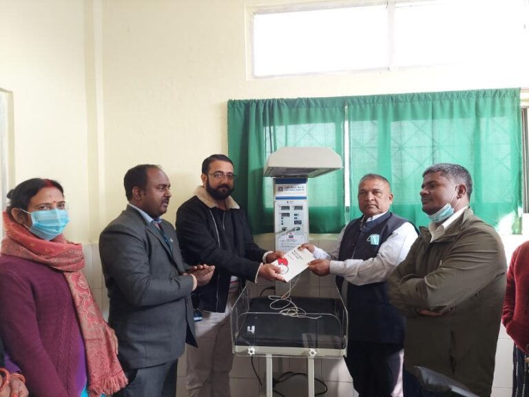 ज्योति विकास बैंकद्वारा देशका विभिन्न ५ अस्पताललाई बेबी वार्मर प्रदान