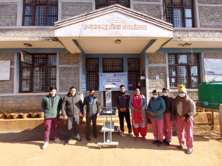 ज्योति विकास बैंकद्वारा देशका थप ४ अस्पताललाई बेबी वार्मर प्रदान