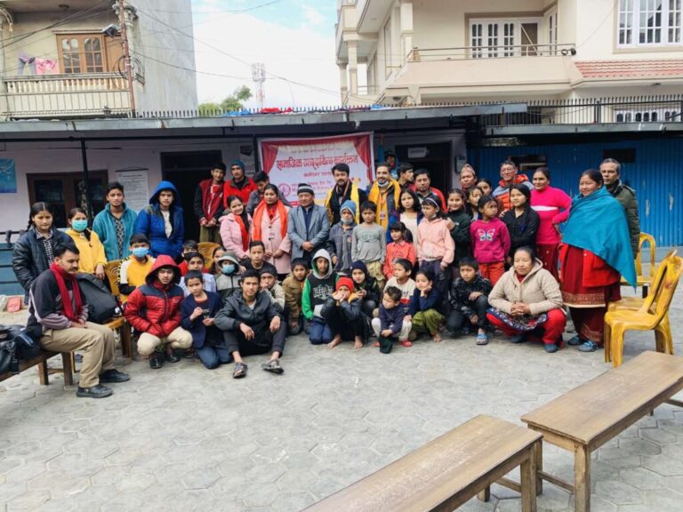 महालक्ष्मी विकास बैंक लिमिटेडद्वारा खाद्य सामग्री प्रदान