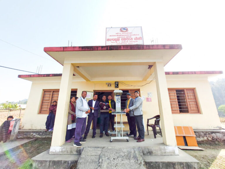 ज्योति विकास बैंकद्वारा खोटाङ र सिन्धुलीका अस्पताललाई बेबी वार्मर (न्यानो नानी) प्रदान
