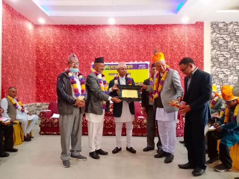 शब्दयात्रा प्रकाशन काभ्रेले गर्याे विभिन्न क्षेत्रका सर्जकहरुलाई सम्मान