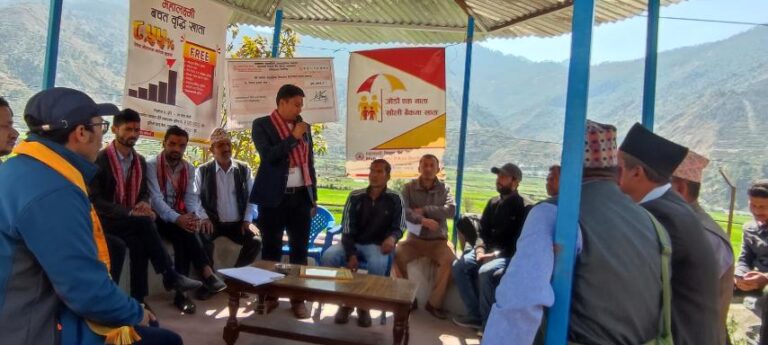महालक्ष्मी विकास बैंक लिमिटेडद्वारा विद्यालयका लागि प्रतिक्षालय निर्माण