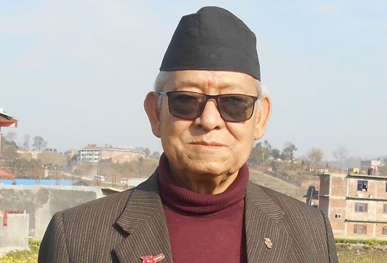गोकुल बाँस्कोटाले धोका दिएको भन्दै बनेपाका मेयरद्वारा एमाले परित्याग