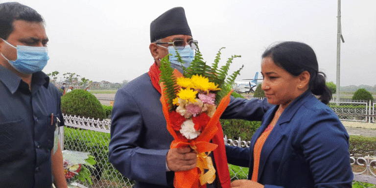 हँसिया हथौडामा भोट नहाले देश दुर्घटनामा जान्छ : प्रचण्ड