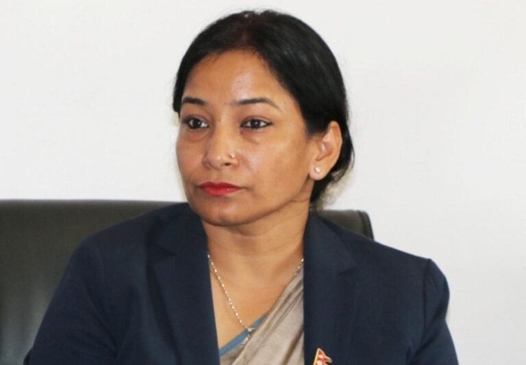 भरतपुर महानगरकी मेयर रेनु दाहाल सवारी दुर्घटनामा परि घाइते