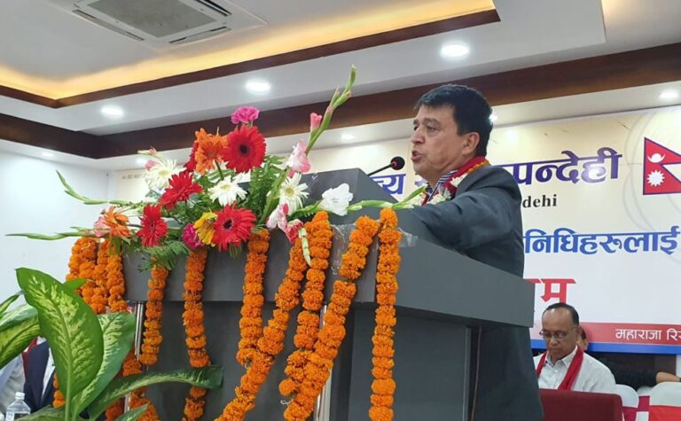 विकास र लगानीका लागि प्रतिष्पर्धा गर्न जनप्रतिनिधिलाई वरिष्ठ उपाध्यक्ष ढकालको आग्रह