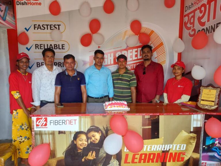 कञ्चनपुरको महेन्द्रनगरमा डिशहोम फाईबरनेटको शोरूम उदघाटन