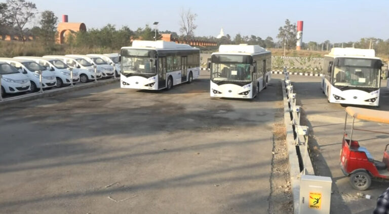 लुम्बिनी विकास कोषले थन्केर बसेका विद्युतीय सवारीसाधन दशैंअघि नै चलाउने
