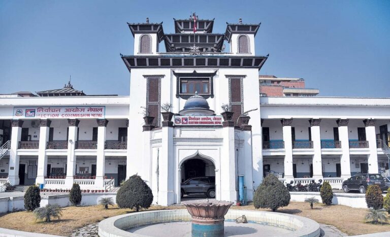 निर्वाचन आयोगले सार्वजनिक गर्याे उम्मेद्वारकाे अन्तिम नामावली