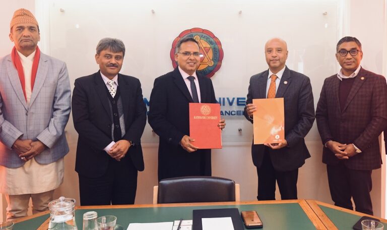 लक्ष्मी बैंकले काठमाडौं विश्वविद्यालयमा महिलाका लागि छात्रवृत्ति दिने