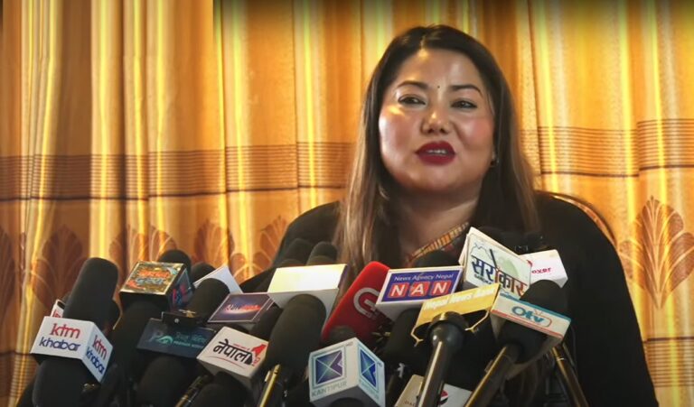 आज एमालेमा झाक्रीसहितका पूर्व नेताहरूको घर फिर्ती !