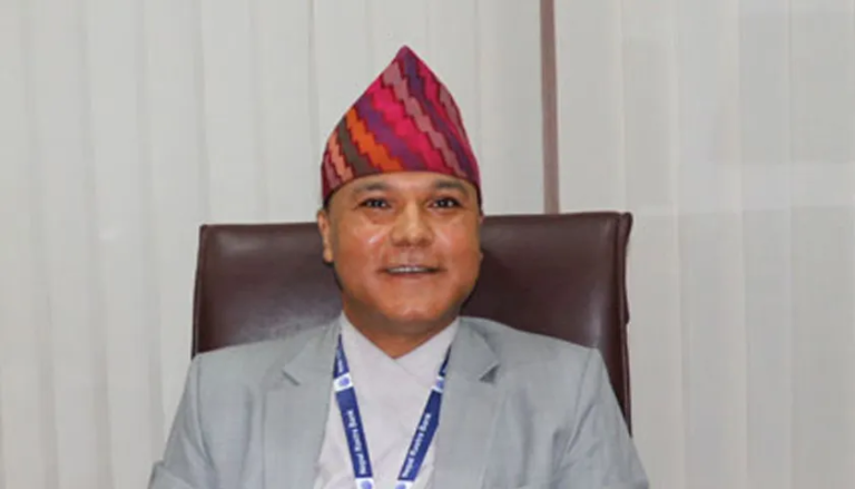दबाब सिर्जना गर्ने समूह बनाउँदैमा ऋण मिनाहा हुँदैन : डेपुटि गभर्नर मिश्र