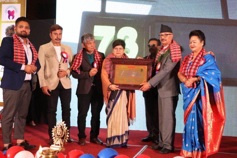 ३७ जना प्रतिष्ठित व्यक्तित्वलाई ग्यालेक्सि अवार्ड प्रदान