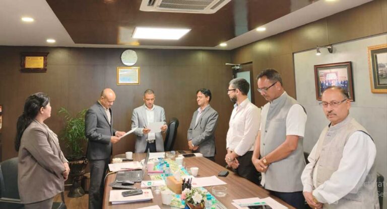 आइजीआई प्रुडेन्सियलका नवनियुक्त सीईओ श्रेष्ठले लिए शपथ