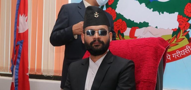 बालेनको राहदानी रोक्का र पक्राउ गर्न माग गर्दै साइबर ब्युरोमा जाहेरी