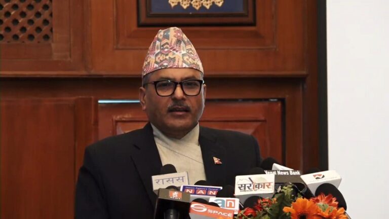 बैंकको खराब कर्जा बढ्नुमा आर्थिक शिथिलता मुख्य कारण : गभर्नर अधिकारी