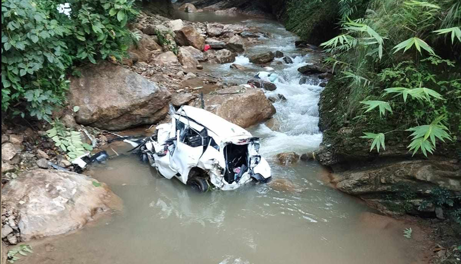 Palpa-Accident-1/बैकुन्ठे भीरमा जिप खस्दा ज्यान गुमाएका सबैको सनाखत (नासहित)