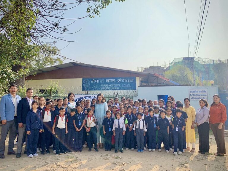 लक्ष्मी सनराइज बैंकले गर्‍यो बालबालिकाका लागि सहयोग
