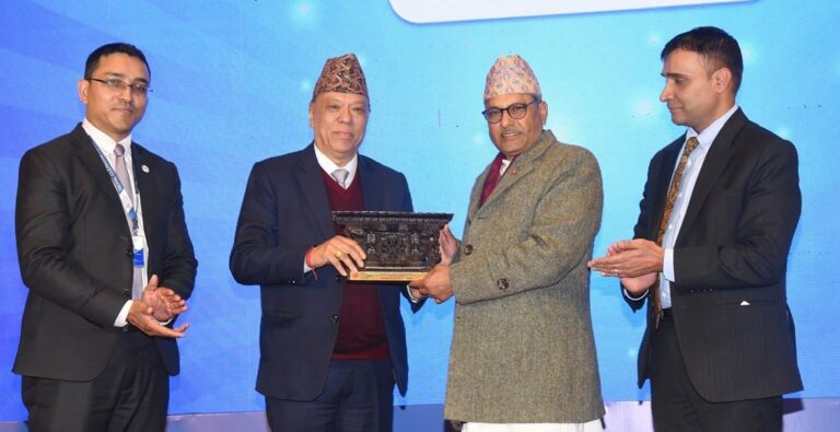 राष्ट्रिय वाणिज्य बैंक बन्यो सबैभन्दा बढी डिजिटल कारोबार गर्ने बैंक, एनसीएचएलले गर्यो सम्मान