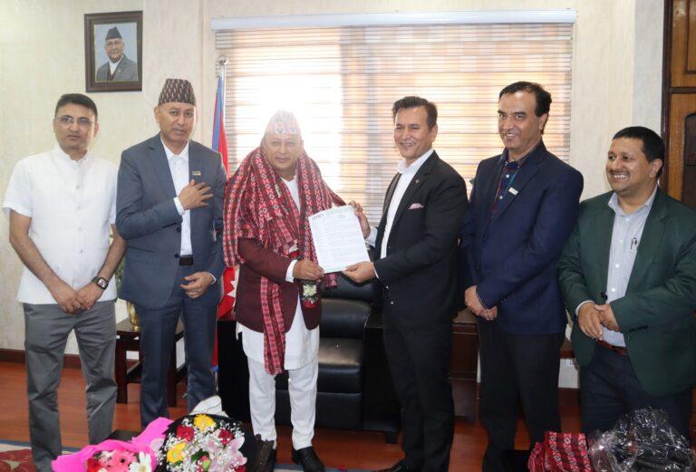 ऊर्जामन्त्री खड्कासामु इप्पानले राख्यो आठबुँदे माग (मागसहित)