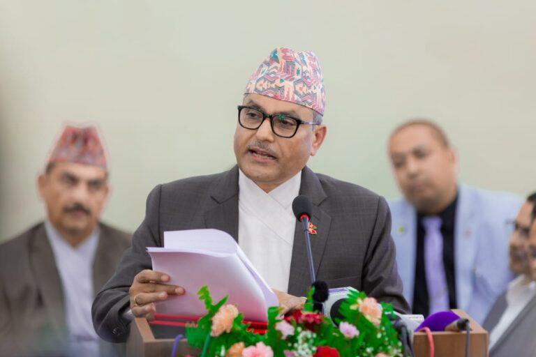 निवर्तमान गभर्नर अधिकारीविरुद्धको रिटमा आएन अन्तरिम आदेश