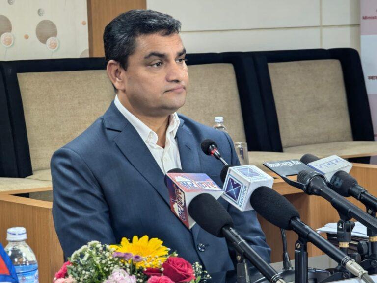 २०३० सम्म आँखा स्वास्थ्य सुनिश्चित गर्न सरकार प्रतिबद्ध : स्वास्थ्यमन्त्री पौडेल