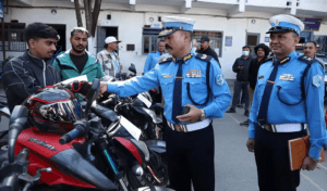 २४ घण्टामा ट्राफिक प्रहरीले गर्यो १२०९ जनालाई कारबाही
