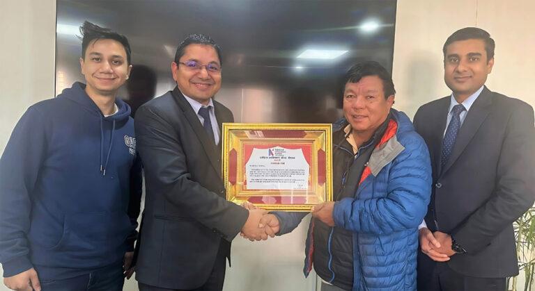 संस्थागत सामाजिक उत्तरदायित्वमा योगदानका लागि ज्योति विकास बैंक सम्मानित