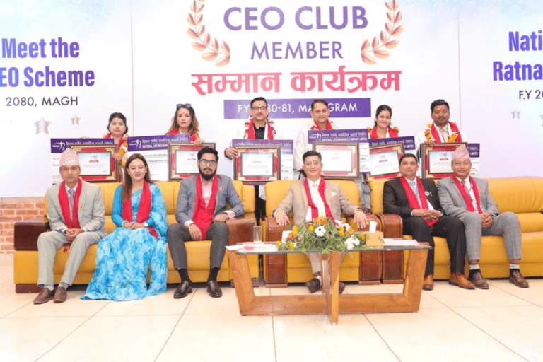 नेशनल लाईफका लुम्बिनी प्रदेशका अभिकर्ता सिईओ क्लब सदस्यबाट सम्मान