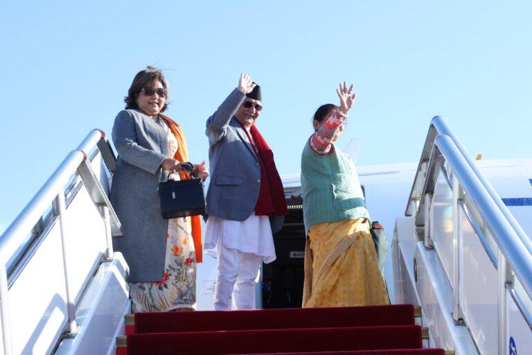 प्रधानमन्त्री ओली भूपरिवेष्टित राष्ट्रहरूको नेतृत्व गर्दै तुर्कमेनिस्तानमा, सिंहलाई कार्यवाहकको जिम्मेवारी