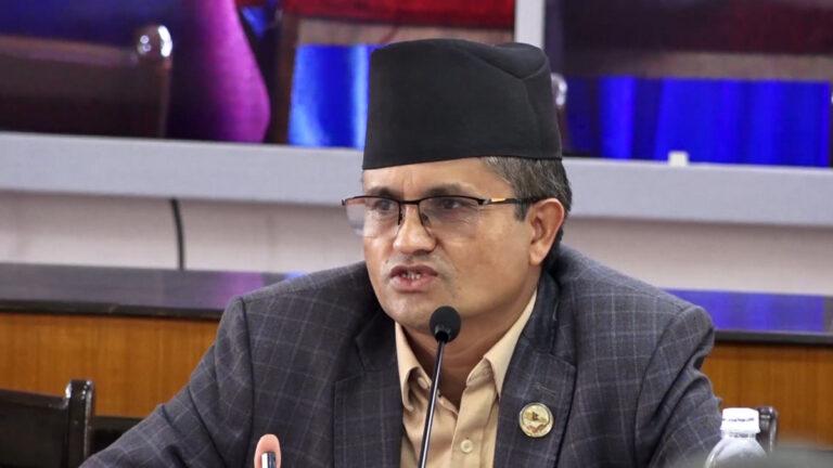 सूर्य थापाको टिप्पणी- असंवैधानिक प्रधानमन्त्री कार्की र गृहमन्त्री अर्यालले चुनाव गराउँदैनन्