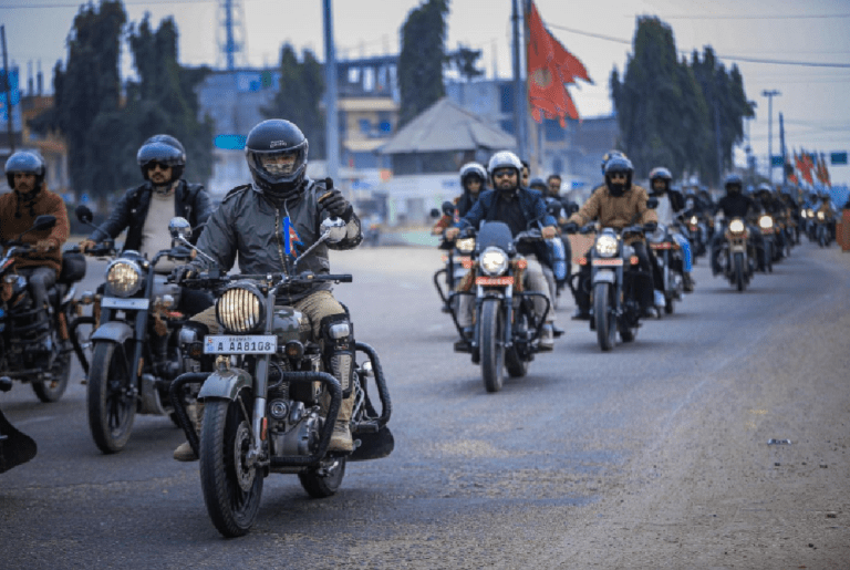 जनकपुरदेखि सिन्धुलीसम्मको ‘रोयल इनफिल्ड महा राइड’