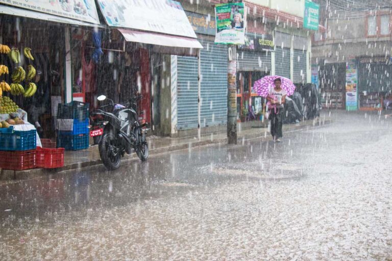 आज पहाडी र हिमाली भूभागका केहि स्थानहरूमा मध्यम वर्षाको सम्भावना