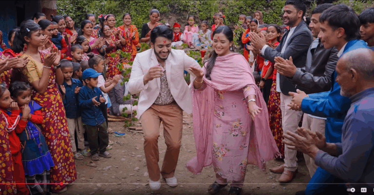 ‘तारा जुनैले’ मा गुञ्जियो ईश्वर र रितुको आवाज (भिडियो)