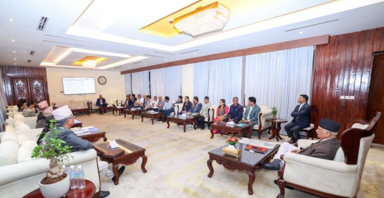 दैलेखमा भेटिएको ग्याँस एक वर्षभित्र प्रयोगमा ल्याउने प्रधानमन्त्री ओलीको निर्देशन