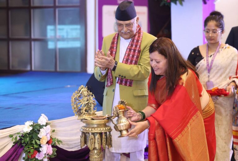 महिला नेतृत्व सम्मेलन उद्घाटन गर्दै प्रधानमन्त्रीले भने- समृद्धिका लागि सहकार्य गरौँ